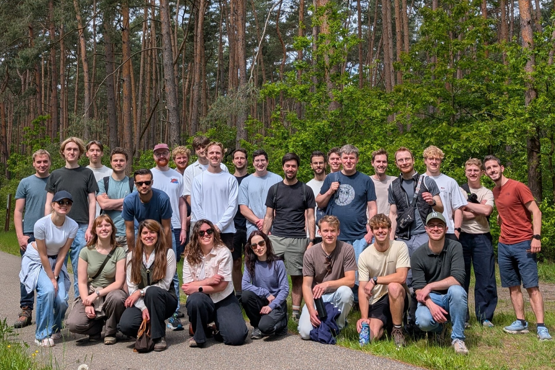A photo of the whole arcsec team